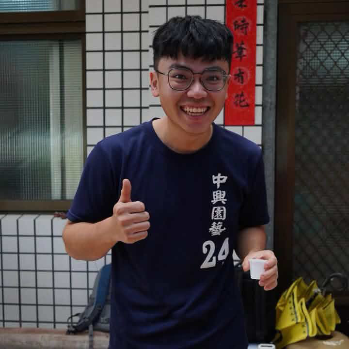 洪舜德照片 3